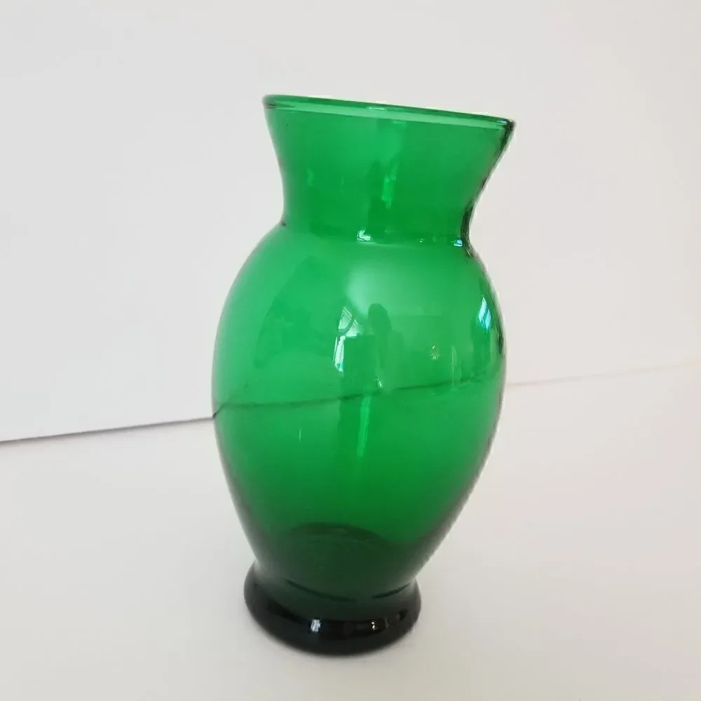 Vintage Anchor hocking green vase